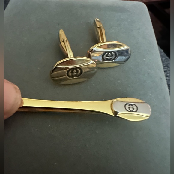 Vintage Gucci tie clip and cuff links - Picture 1 of 4